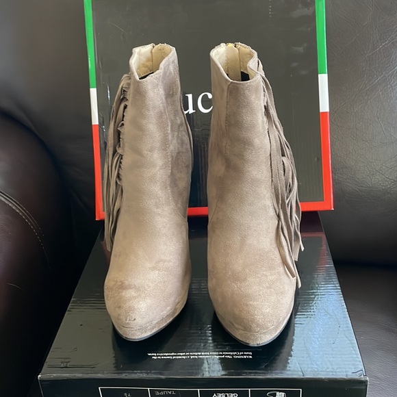 Bucco Gelsey Booties Size 7.5 - Picture 4 of 6